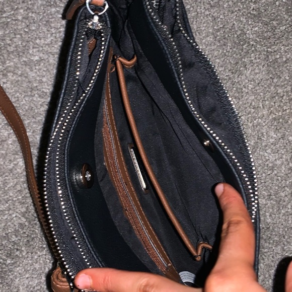 Kim Rogers Crossbody - Picture 5 of 6